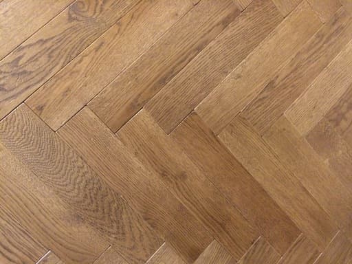 Parquet을 구글에서 검색하면 이와 같은 마룻바닥 사진들이 많이 나옵니다.